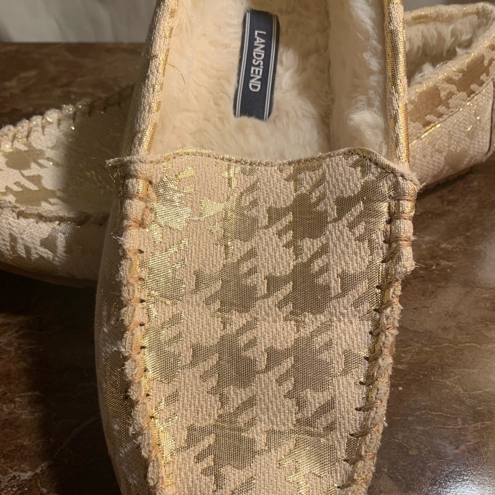 Lands’End Women’s Beige Gold  Loafers Size 7